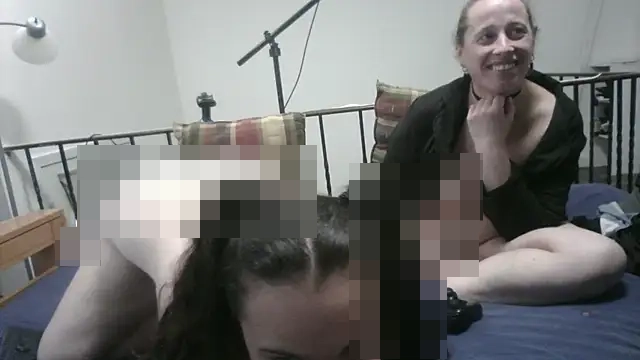 ShyAndHappyCdns' Webcam Show