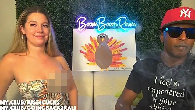 boomboomr00m's Webcam Show