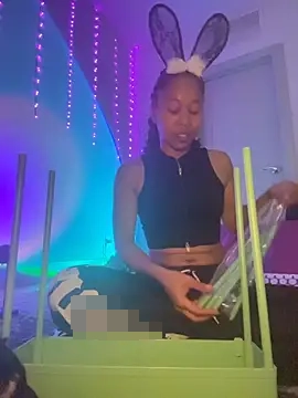 thebrattygoddess' Webcam Show