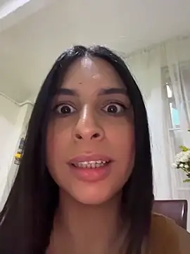 charlotte_stevenss_'s Webcam Show