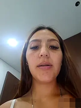 Emily-7_'s Webcam Show