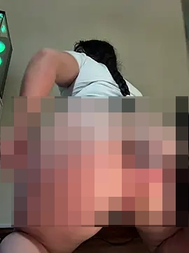 Yui-Ch06's Webcam Show