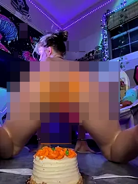 Cutiepiespanks' Webcam Show