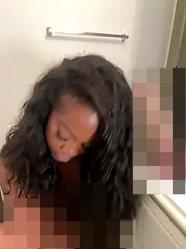 RawHoneyTrap's Webcam Show