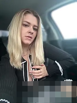 Love_Bri's Webcam Show