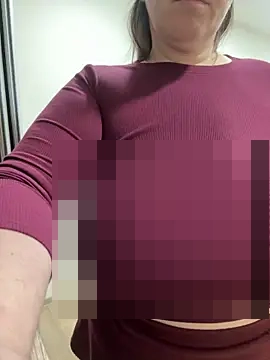 Your_Hot_Sister01's Webcam Show