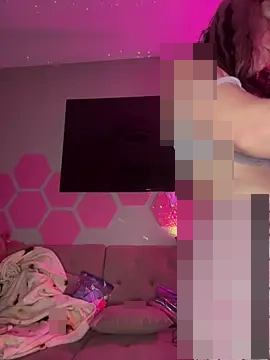 Cutiepiespanks' Webcam Show