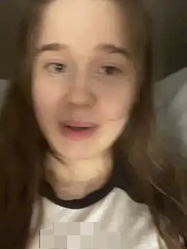 HornyGirlH's Webcam Show