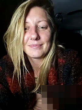 SheIsSomething's Webcam Show