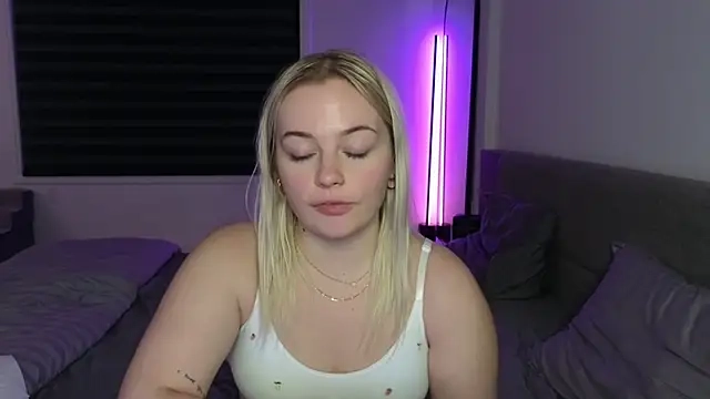 margot_robbie7's Webcam Show