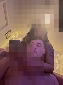 Aiv03atx's Webcam Show