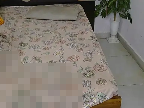 Lovelyy-couple's Webcam Show