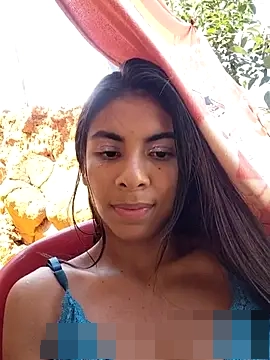 chaparritahot99's Webcam Show