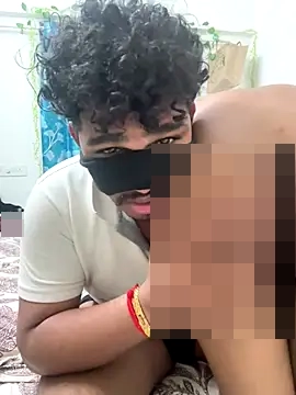 Cutie_Shruti's Webcam Show