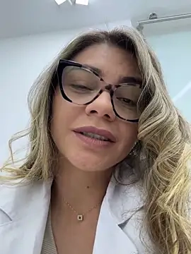 alicee16's Webcam Show