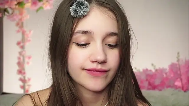 AmiLewis' Webcam Show