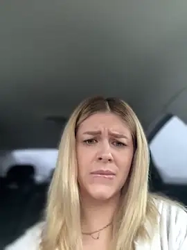 Love_Bri's Webcam Show