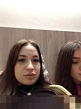 MayaGlow's Webcam Show