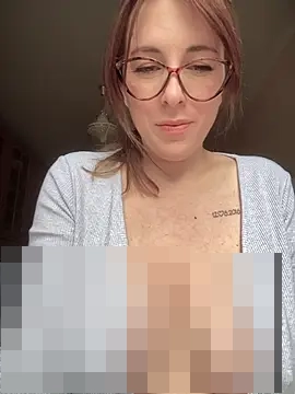 MommmyYummy's Webcam Show