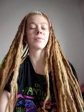 LucidLucy's Webcam Show