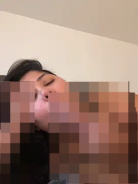 pmonie's Webcam Show