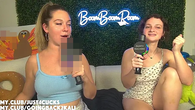 boomboomr00m's Webcam Show