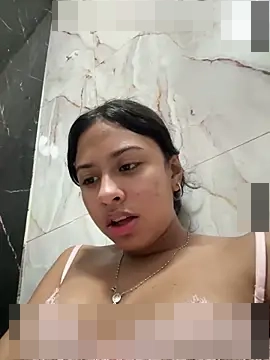 lynn9000's Webcam Show