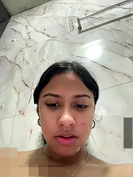 lynn9000's Webcam Show