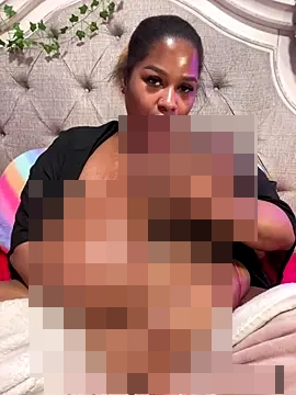 BigFineSelena's Webcam Show