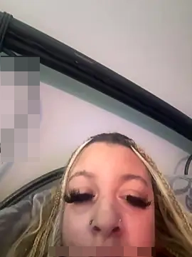 DiamondBlaz3's Webcam Show