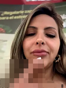 _Abril-Office1's Webcam Show