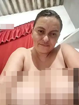 Horny-Mommy-Dirty's Webcam Show