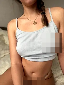 tina1your1's Webcam Show