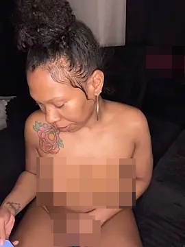 __suki's Webcam Show