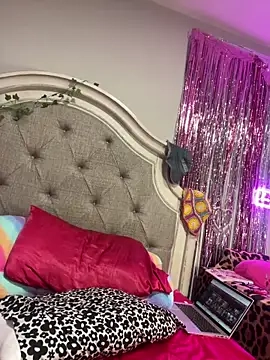 BigFineSelena's Webcam Show