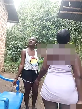 holygrail001's Webcam Show