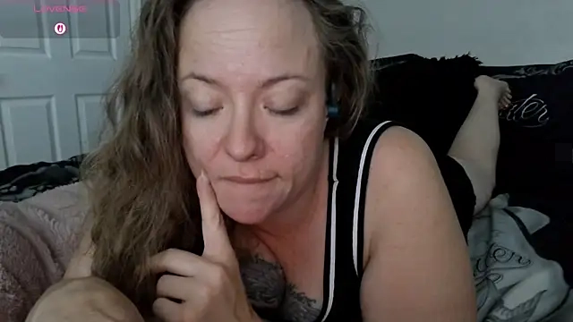 julimonroe's Webcam Show