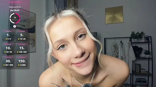 FaaBinaa's Webcam Show