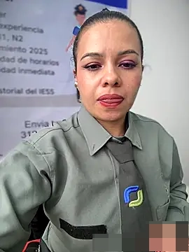 Ariana-07's Webcam Show