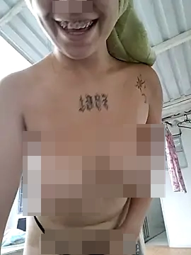 Kitty_Melodi's Webcam Show