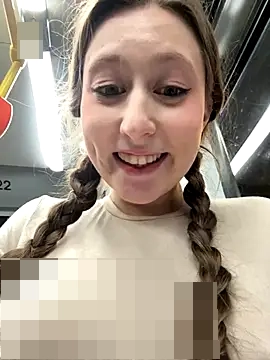 FroggyAnna's Webcam Show