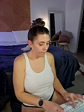 Ellie-L-Elizabeth's Webcam Show