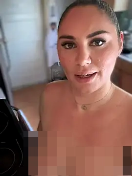 lovely_beast's Webcam Show