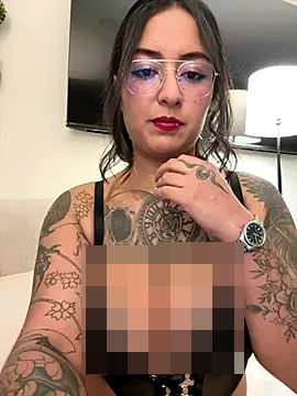 Rae_Lil_White's Webcam Show