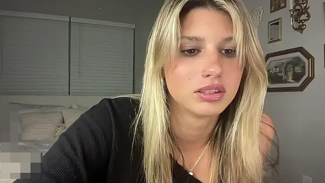 AnnGrayson's Webcam Show