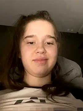 HornyGirlH's Webcam Show