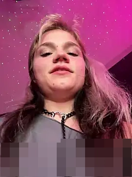 Cutiepiespanks' Webcam Show