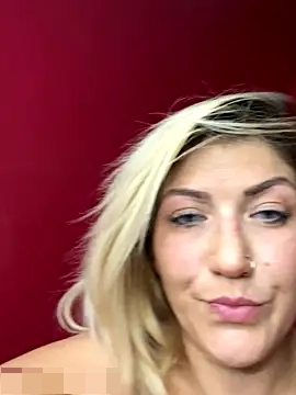 LittleMissEeve's Webcam Show