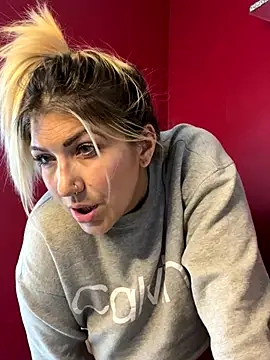 LittleMissEeve's Webcam Show