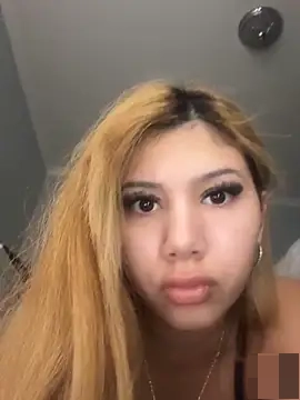 emilyslut2005's Webcam Show